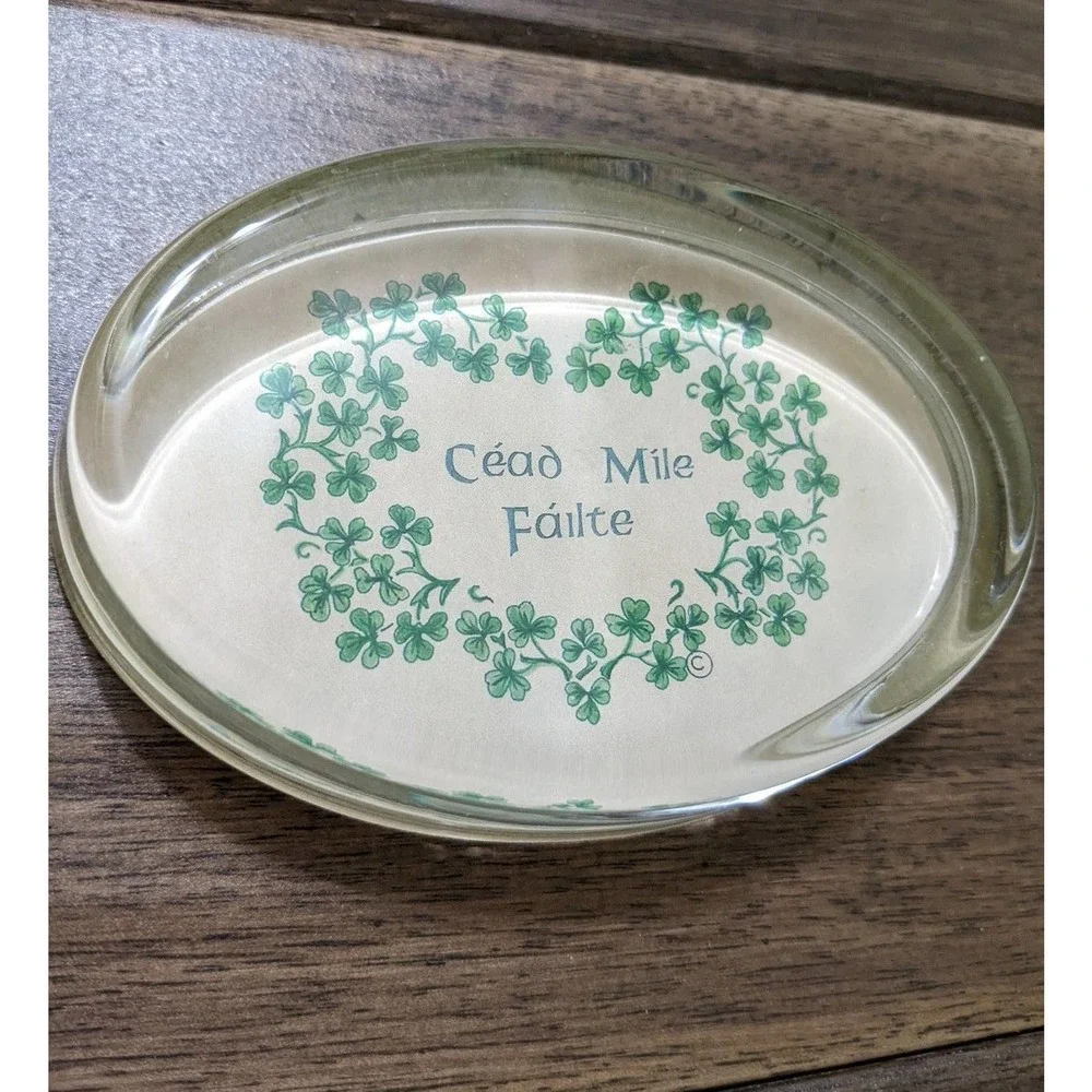 gg Cead Mile Failte Oval Paperweight Made in Ireland Shamrock Design office home